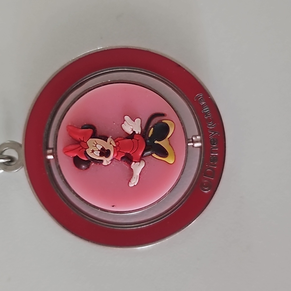 New Walt Disney Minnie Mouse Spinner Keychain featuring a cat design - Picture 5 of 8